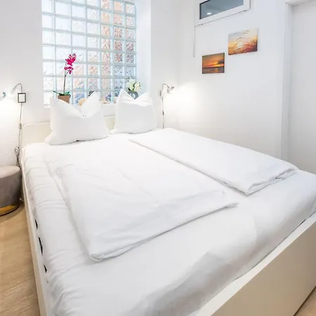 Domizil Waldstrasse 03 شقة